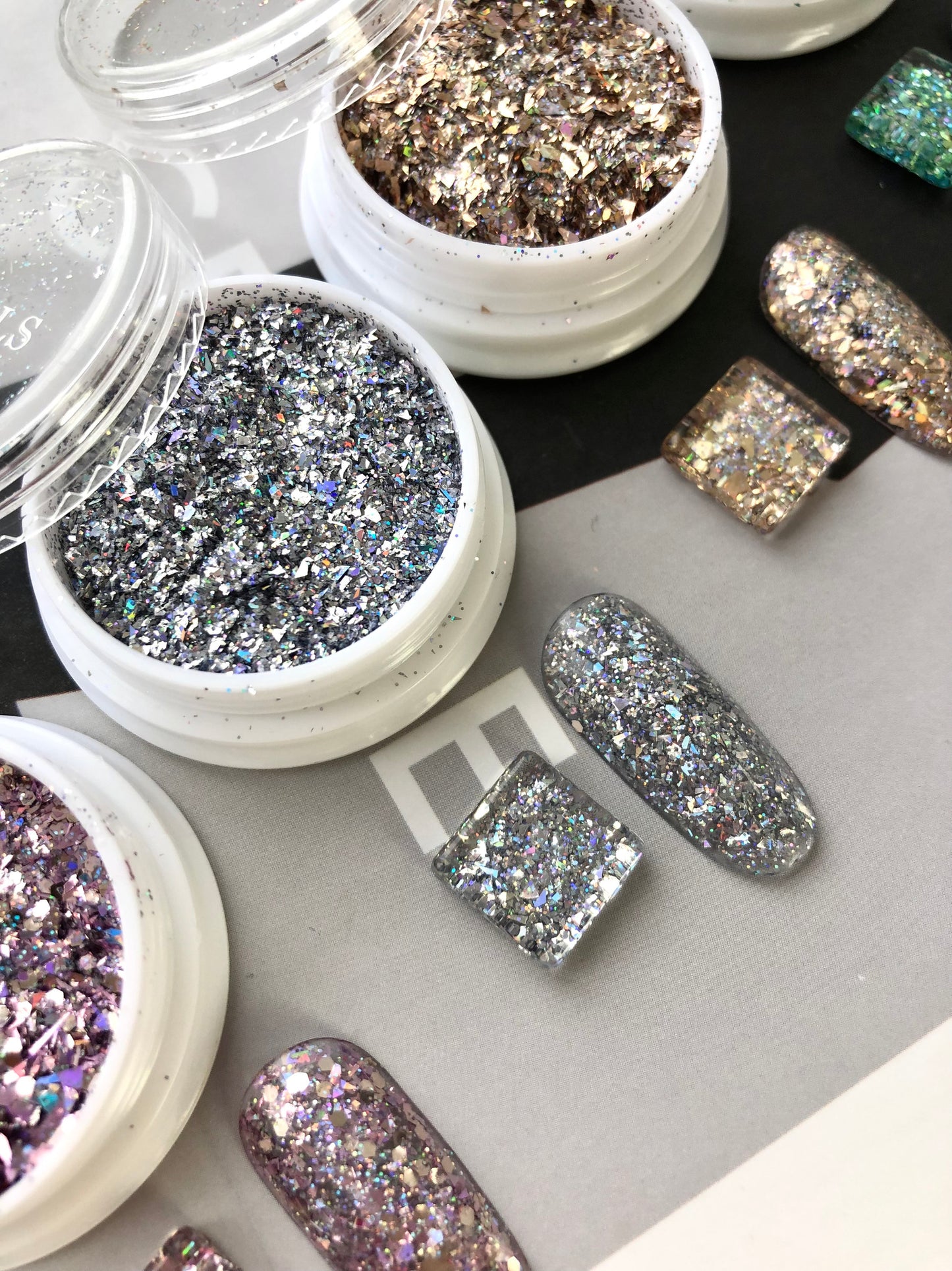 Glitter Flakes Silver